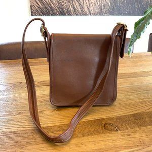 Coach Vintage Crossbody Saddle Legacy Studio Flap Brown Leather Messenger Bag